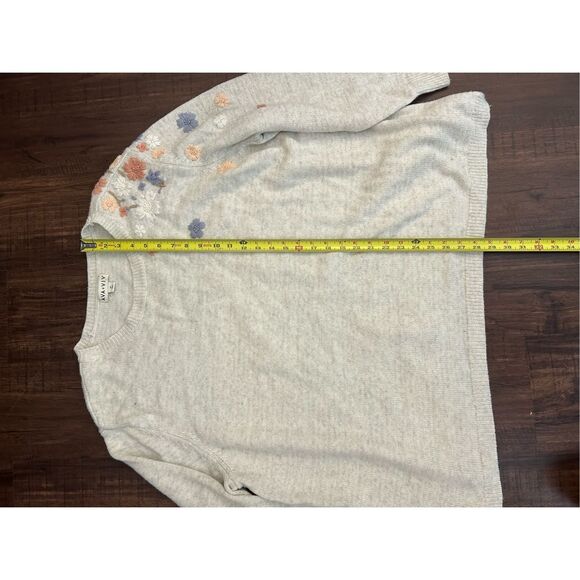 Ava & Viv Gray Embroidered Floral Sweater Size 4XL - Picture 7 of 9